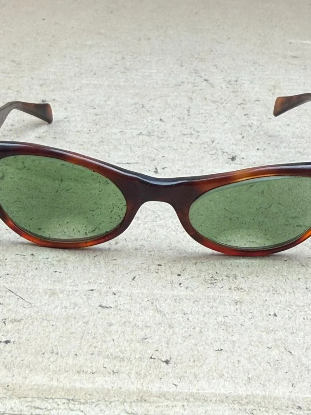 Women's Tortoise Shell Cat Eye Sunglasses Frame Only Scratched